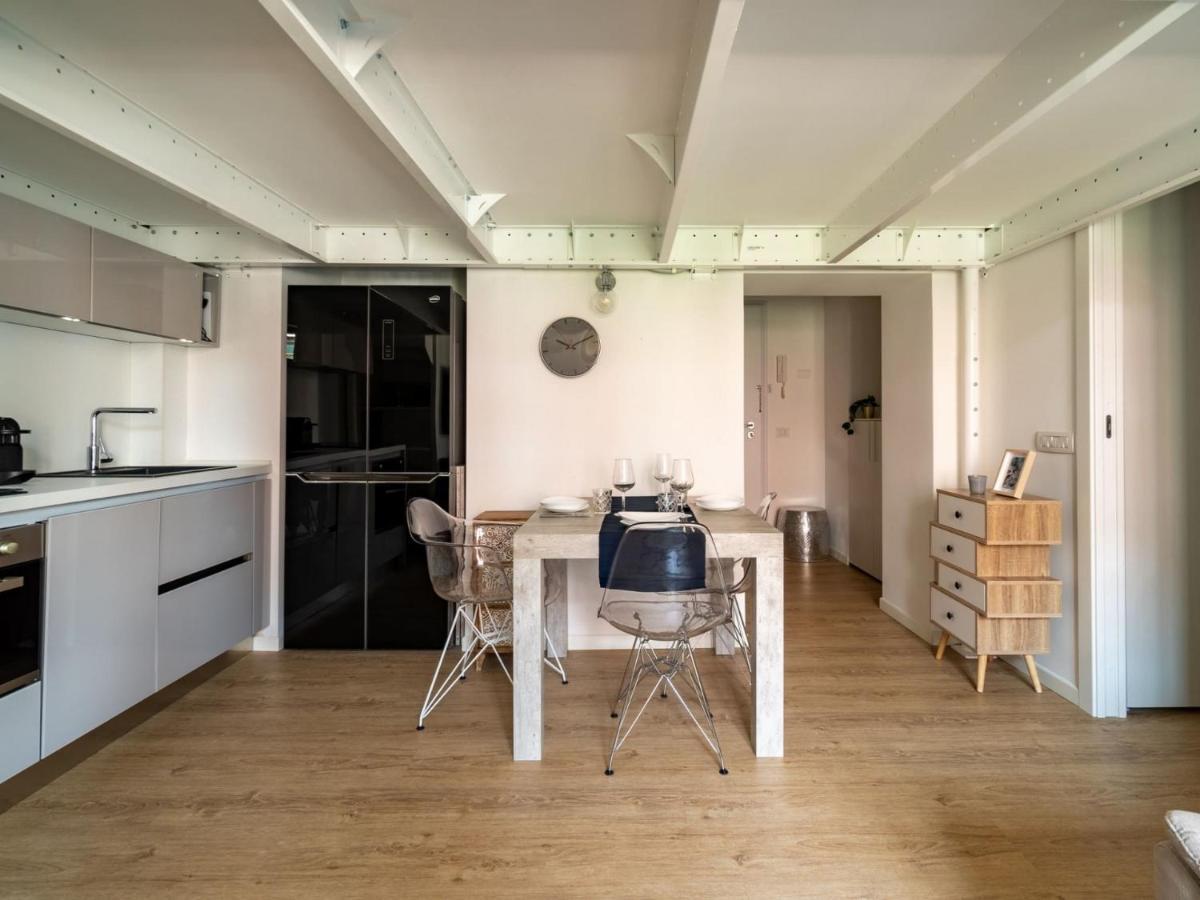 The Best Rent - Lovely Loft With Balcony Near Piazza Vetra มิลาน ภายนอก รูปภาพ